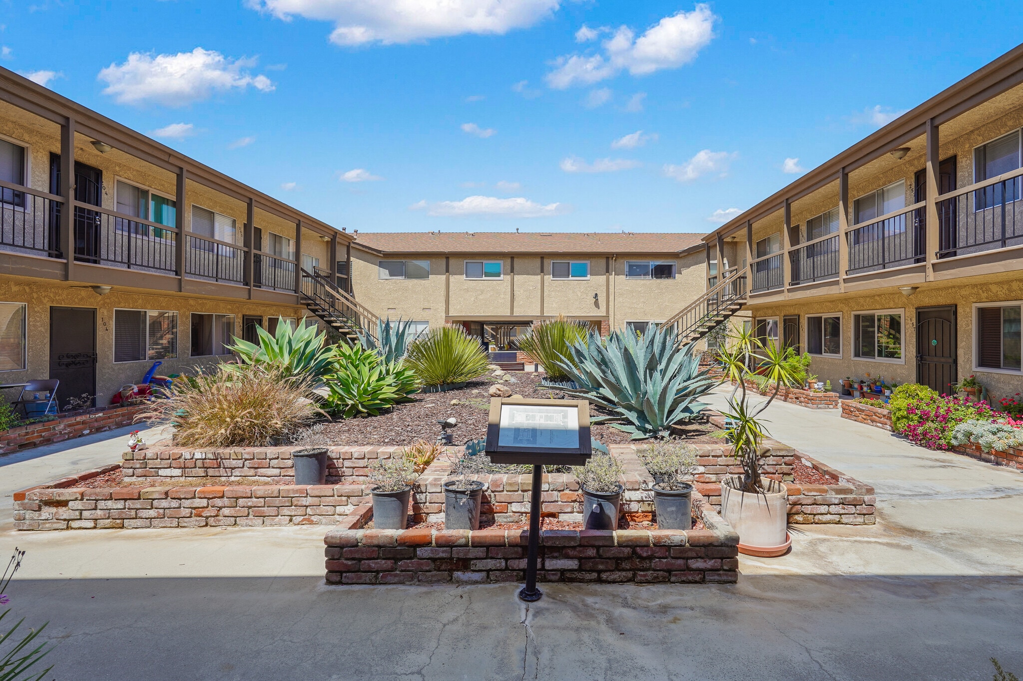 Building Photo - 4633 Marine Ave