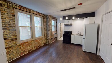 Building Photo - 108 S Hosmer St