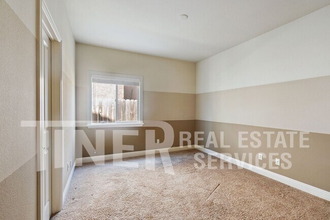 Building Photo - 5967 Radmere Dr