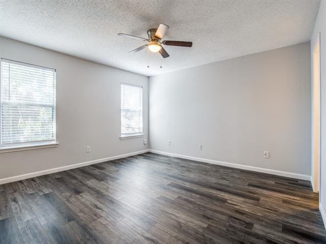 Building Photo - 571 Majestic Park Ln