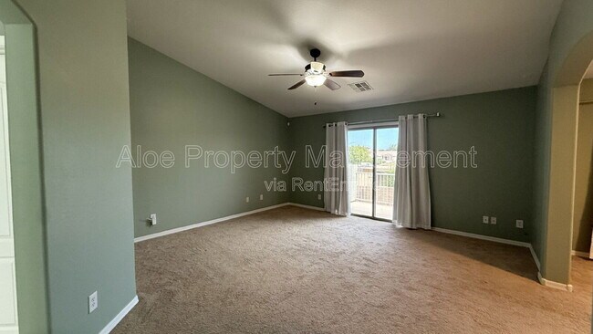 Building Photo - 3552 N Excalibur Pl