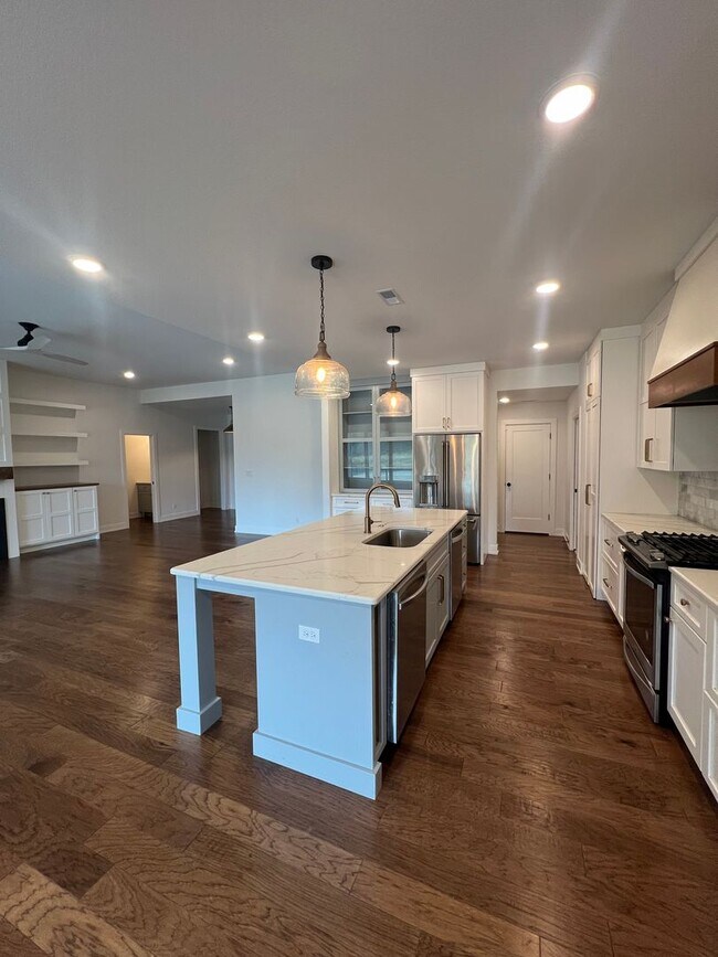 Building Photo - 3304 Wentworth Dr
