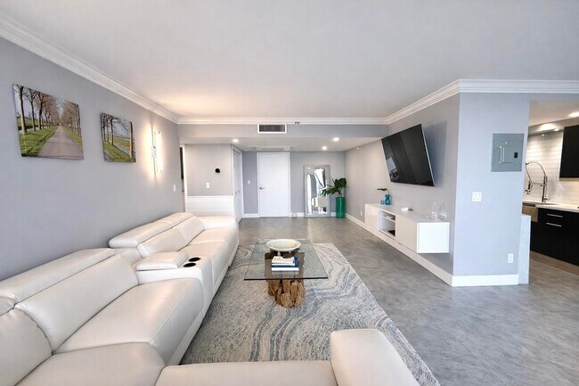 Building Photo - 859 Jeffery St