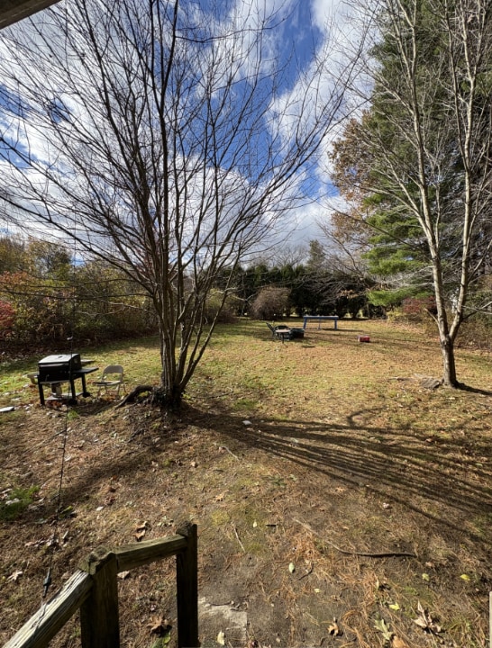 Building Photo - 599 S East St