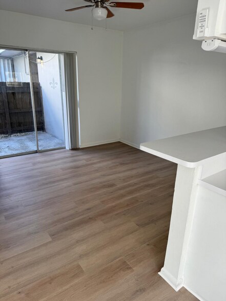 Building Photo - 1510 NE 50th Ct