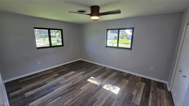 Building Photo - 3317 Pine Valley Dr