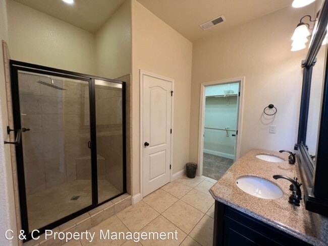Building Photo - 3 br, 2 bath House - 5967 E Via Peccio Drive