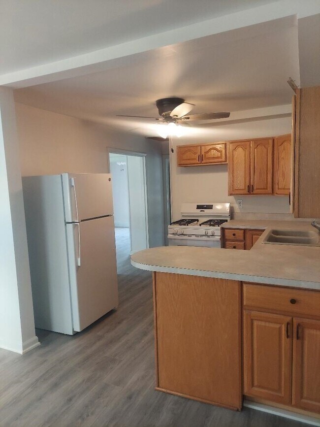 Building Photo - 3007 Huffman Blvd