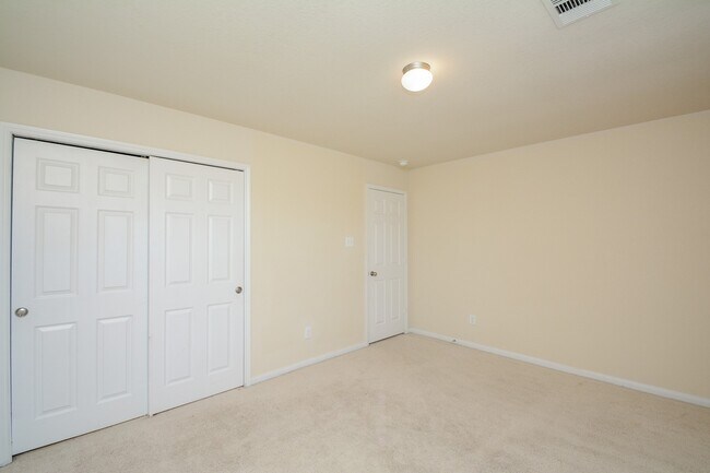 Building Photo - 2214 Forest Floor Ct