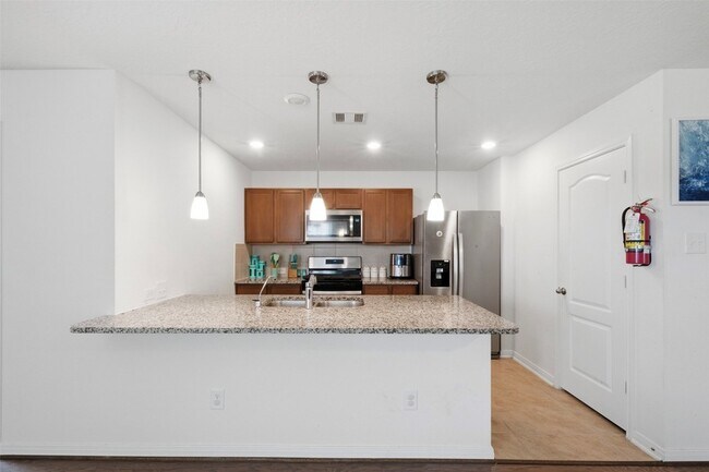 Building Photo - 25343 Trinity Oakley Ct