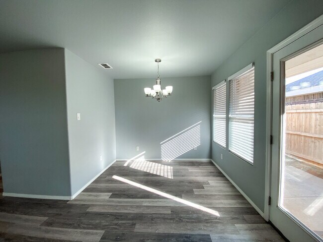 Building Photo - 3-Bedroom in Frenship ISD!