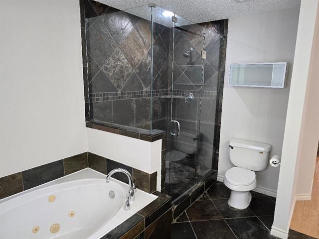 Building Photo - 6011 Longley Ct