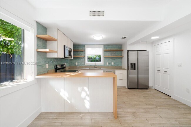 Building Photo - 1117 SW 13th St