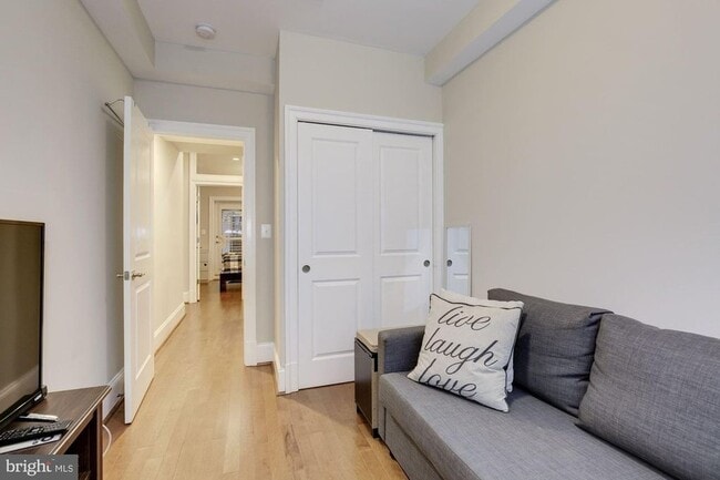 Building Photo - 1448 Harvard St NW