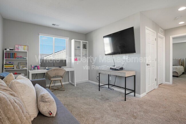 Building Photo - 27837 E 9th Ln