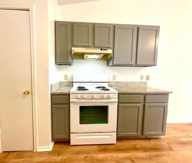 Building Photo - 2-Bedroom Duplex Near Highway 78- Pet-Friendly with Fenced Yard! SECTION 8 ACCEPTED