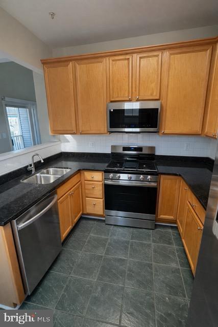 Building Photo - 11330 Westbrook Mill Ln