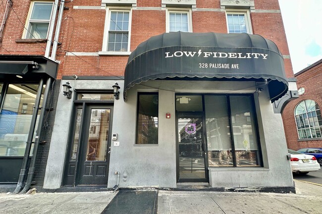 Building Photo - 328 Palisade Ave