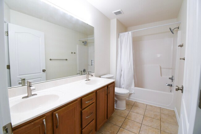 Building Photo - 735 Loblolly Bay Dr