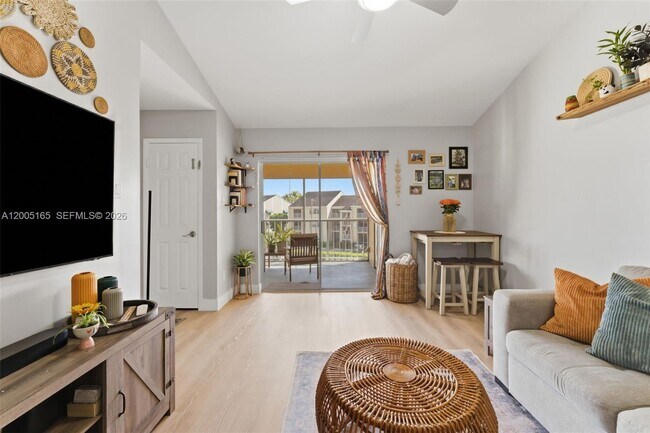 Building Photo - 15325 SW 106th Terrace