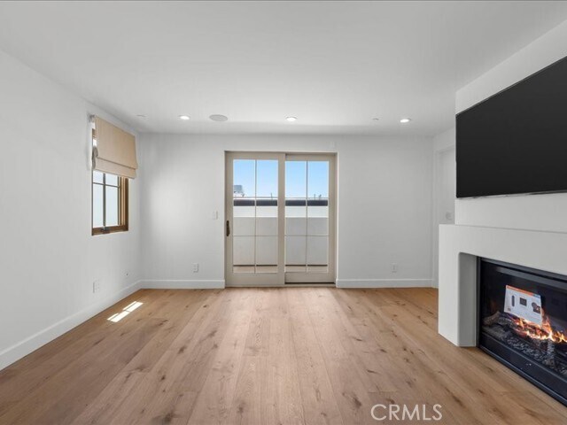 Building Photo - 505 Bayview Dr