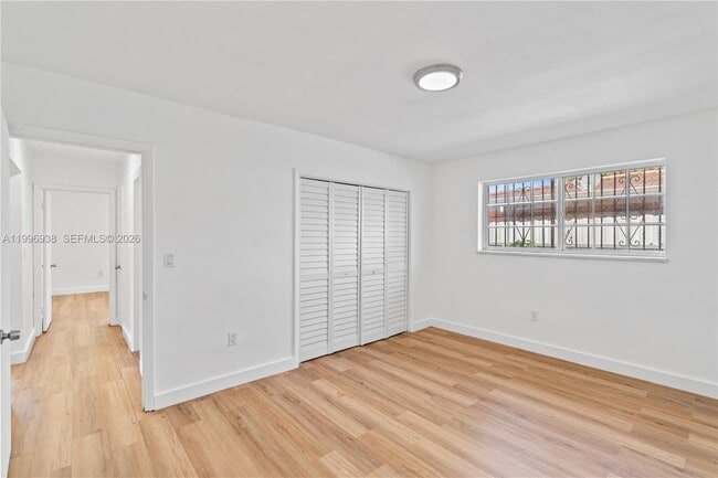 Building Photo - 361 E 39th St