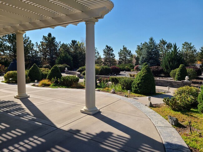 Building Photo - Luxury 5bed/3ba Rental in Spanish Springs ...