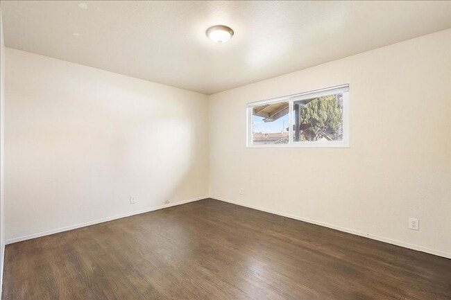 Building Photo - 267 Flint Ct