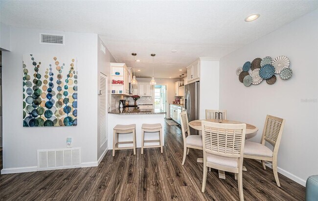 Building Photo - 2 Causeway Blvd