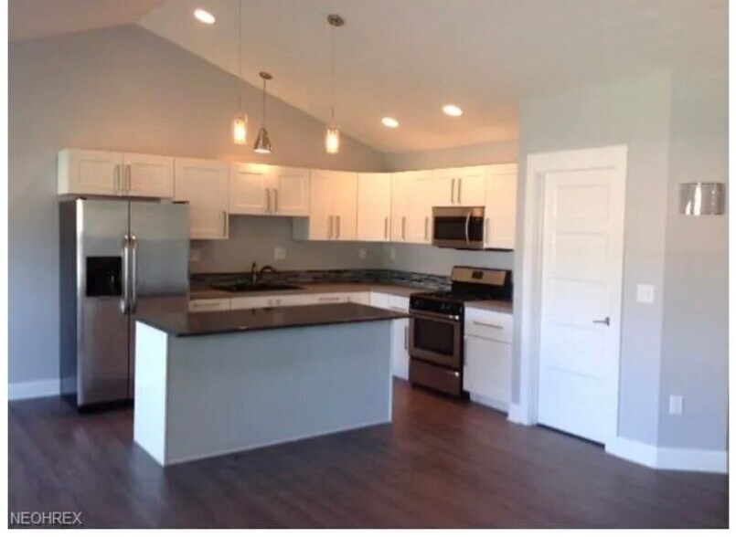 Building Photo - 7296 Bretz St NW