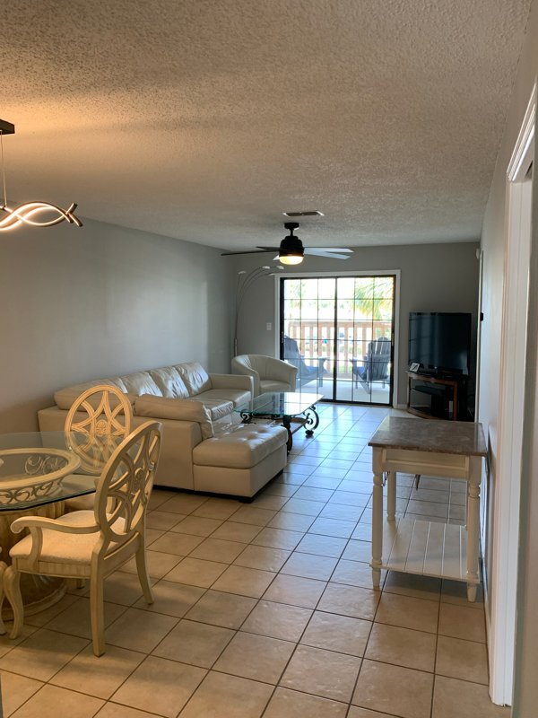 Building Photo - 340 Causeway Blvd