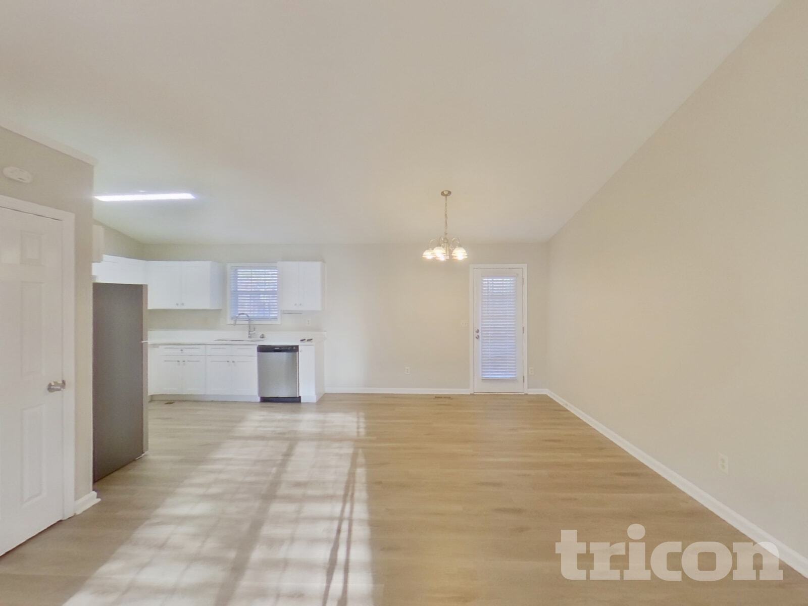 Building Photo - 205 Farmington Trce