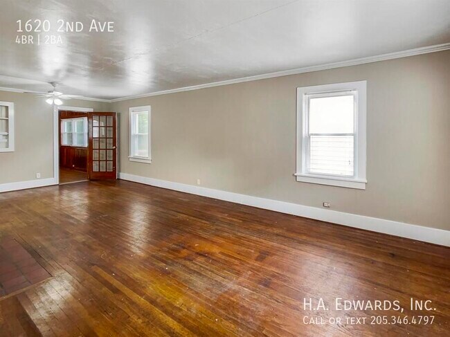 Building Photo - 1620 2nd Ave