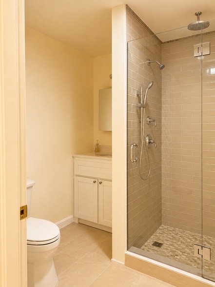 Bathroom - 394 Broadway