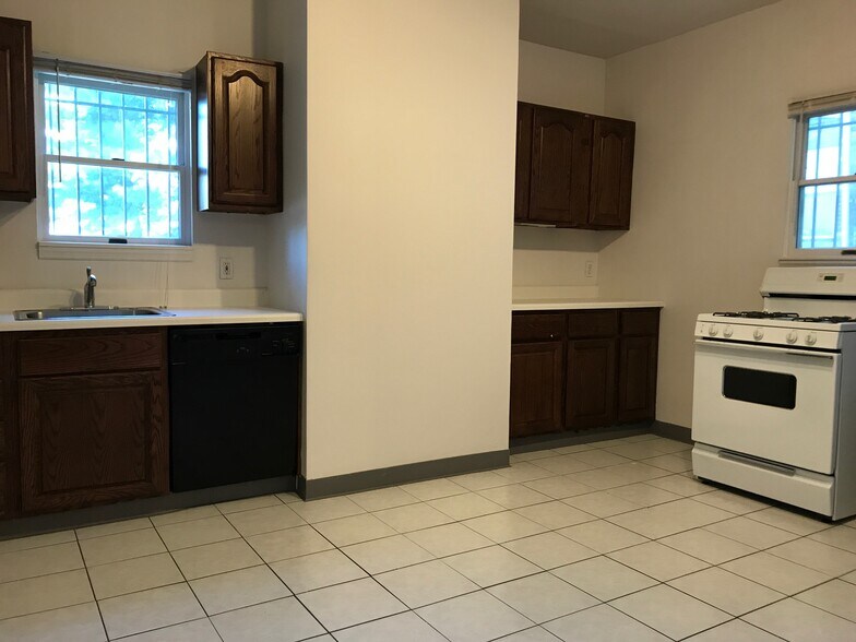 Building Photo - 4707 Maripoe St