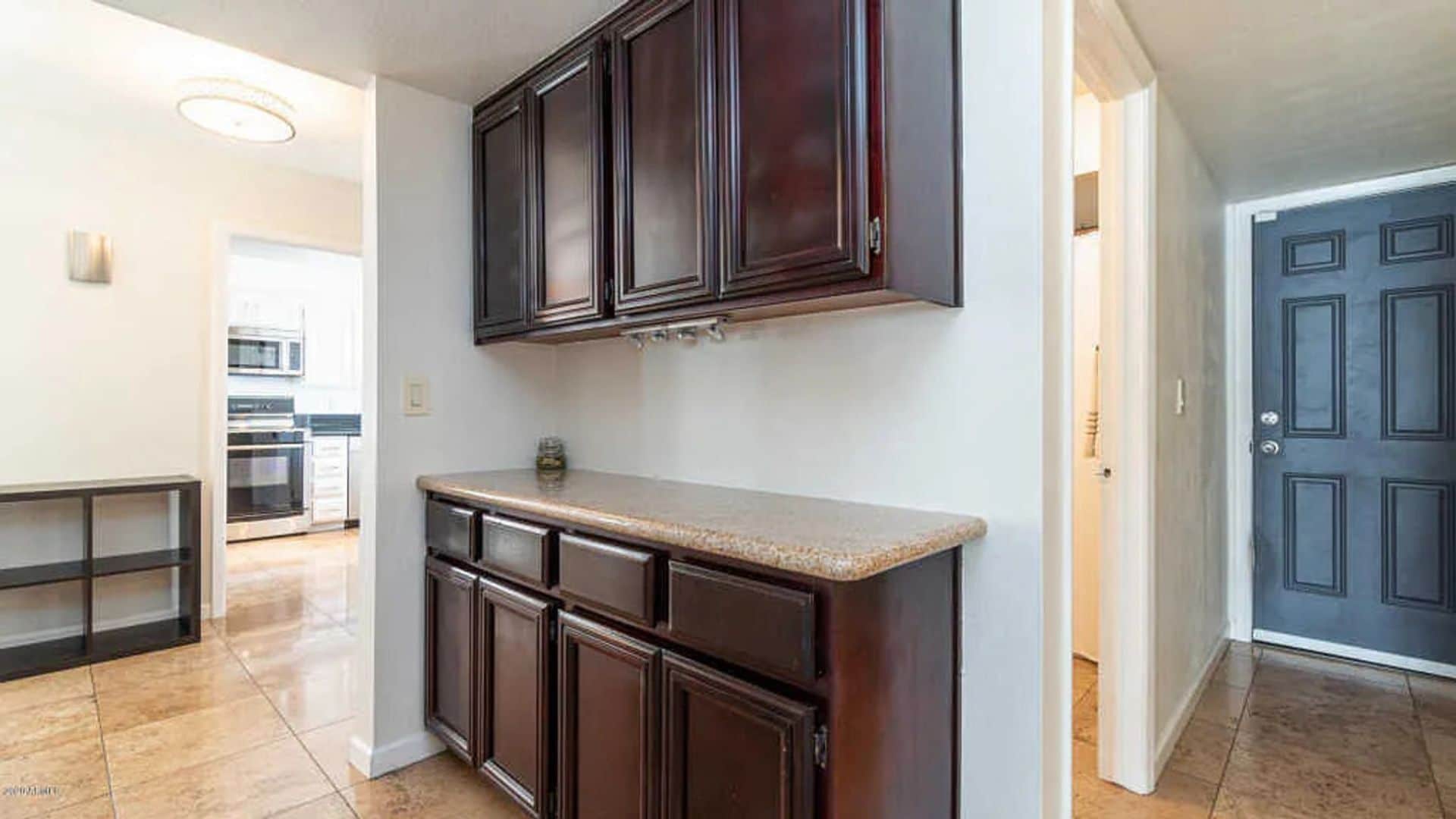 Building Photo - 318 W Sandra Ter