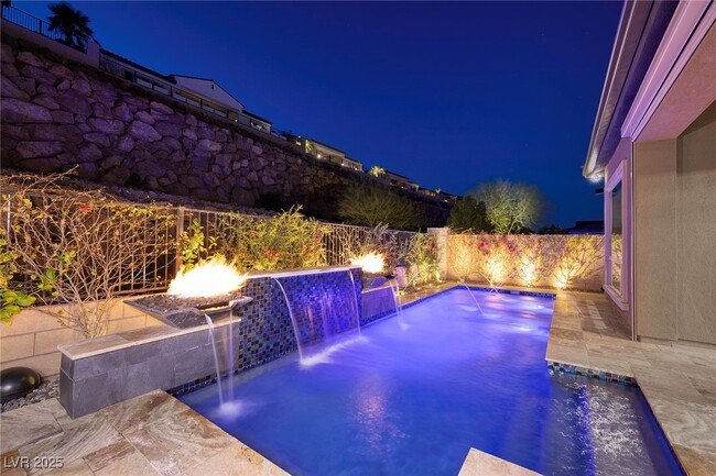 Building Photo - 33 Desert Juniper Ln