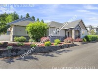 Building Photo - fabulous, custom 3 bedroom, 2 bath home