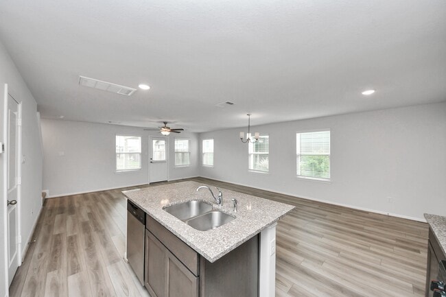 Building Photo - 7027 Cedar Breeze Ct