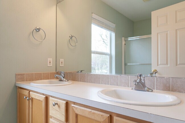 Bathroom for Bedroom #1 - 3809 SE 9th Ave