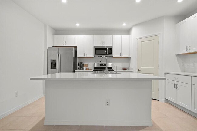 Building Photo - 6305 Springmont Lp