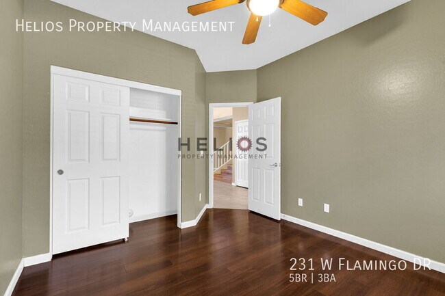 Building Photo - 231 W Flamingo Dr