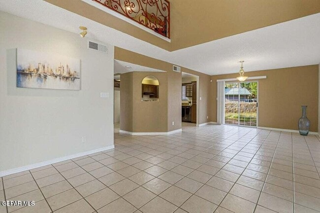 Building Photo - 650 Vera Ct