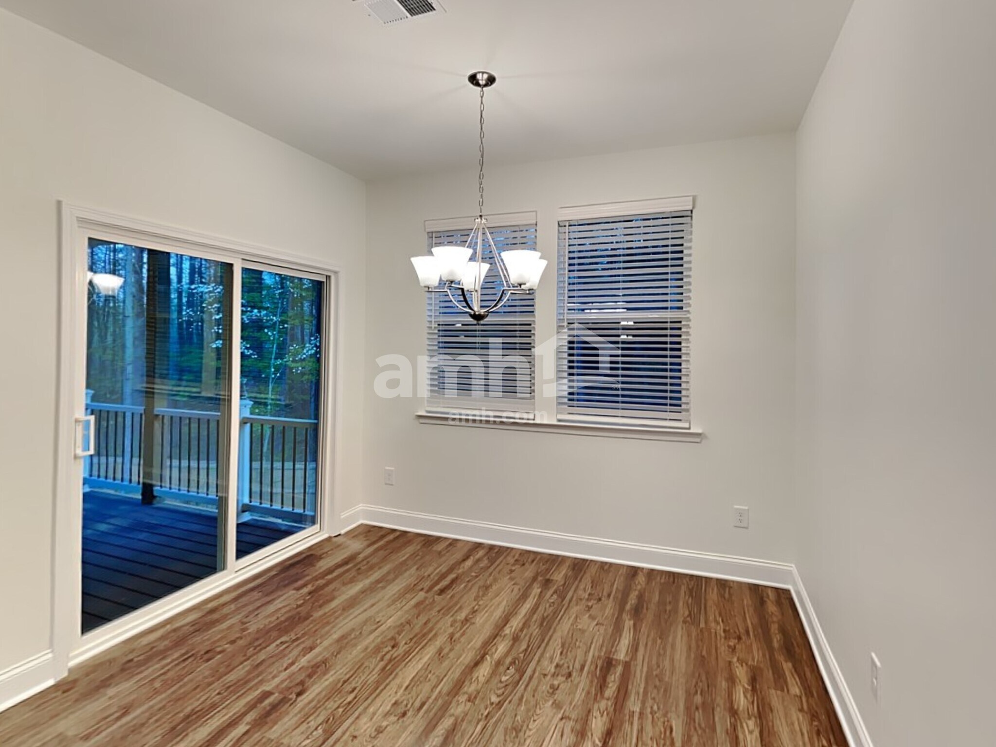 Building Photo - 728 Callan Ct