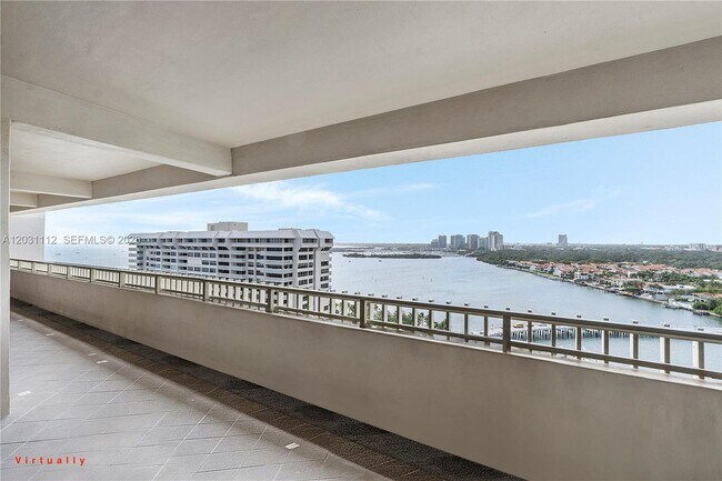 Building Photo - 2 Grove Isle Dr