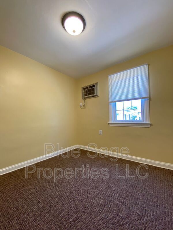 Building Photo - 57 Foster Ave