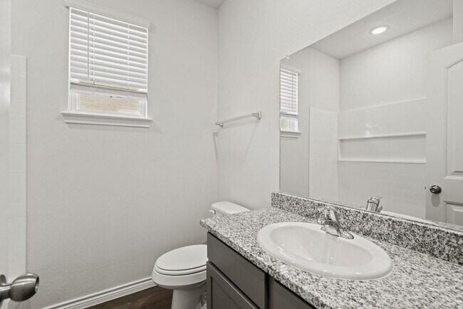 Building Photo - 16617 Olivewood Ln