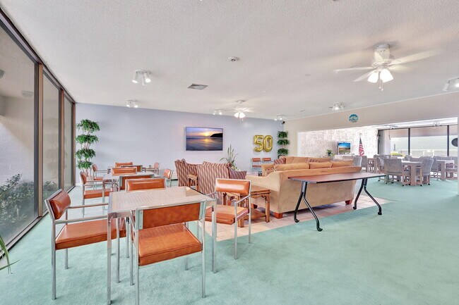 Building Photo - 3540 S Ocean Blvd