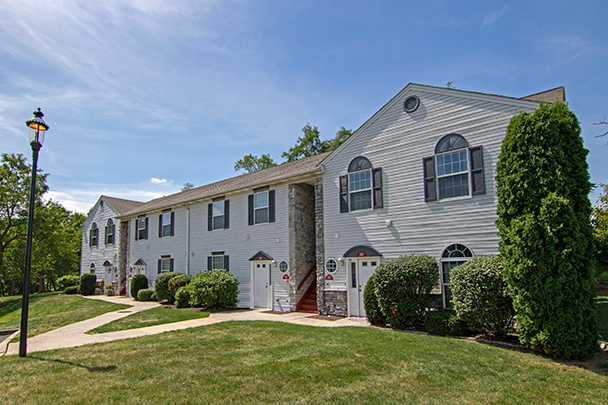 Building Photo - Steeple Chase