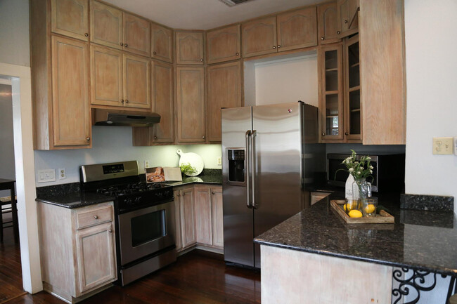 Building Photo - ALAMO HEIGHTS CRAFTSMAN COTTAGE